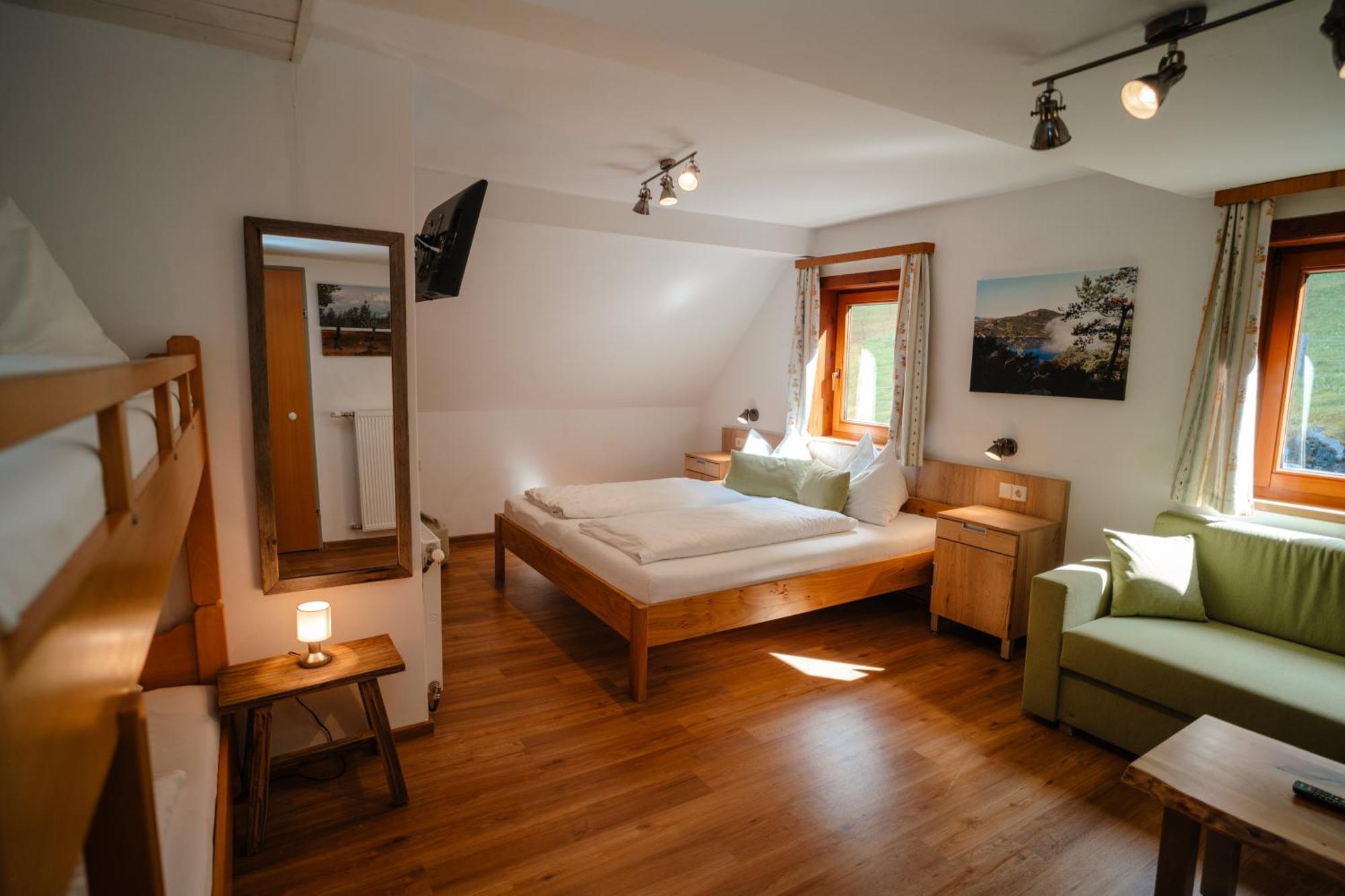 Ertlschweigerhaus Pension - Appartements - Zimmer Donnersbach Eksteriør billede
