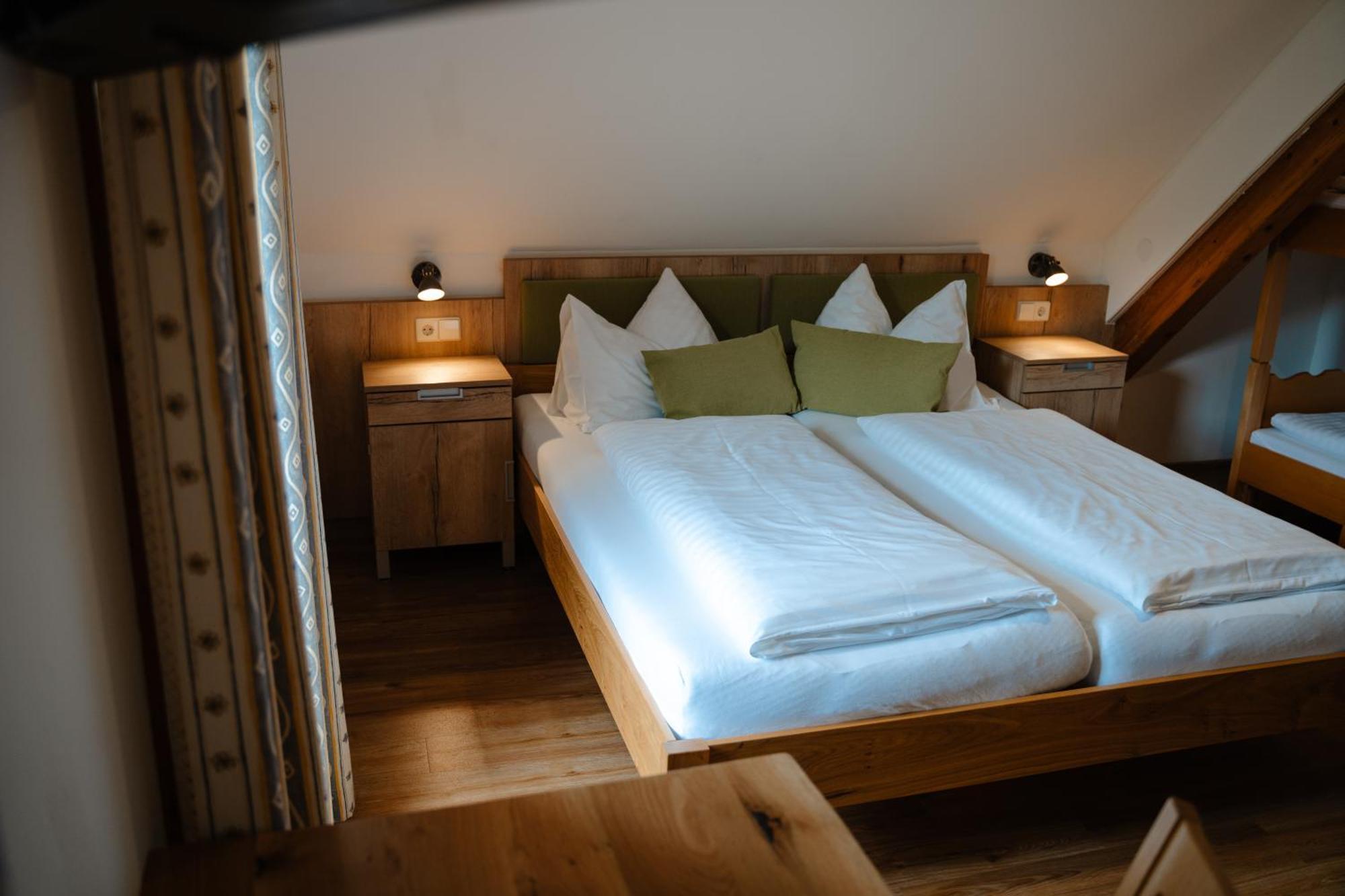 Ertlschweigerhaus Pension - Appartements - Zimmer Donnersbach Eksteriør billede