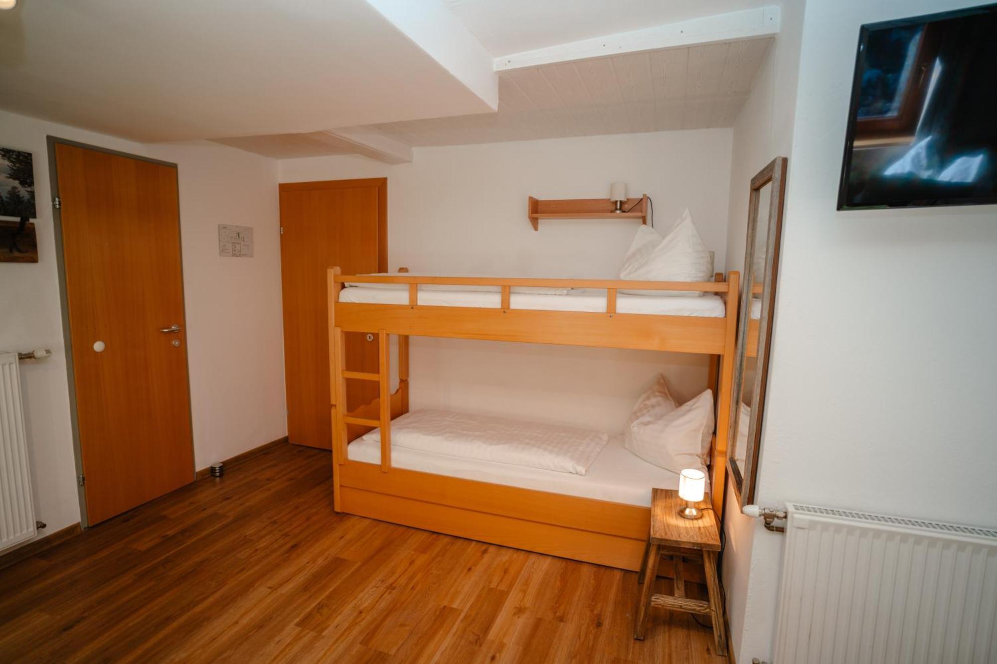 Ertlschweigerhaus Pension - Appartements - Zimmer Donnersbach Eksteriør billede