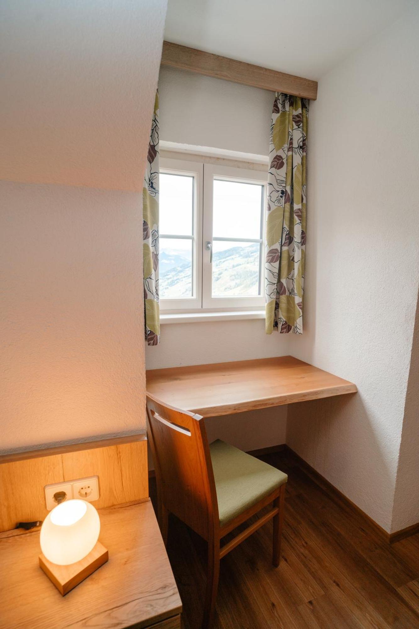 Ertlschweigerhaus Pension - Appartements - Zimmer Donnersbach Eksteriør billede