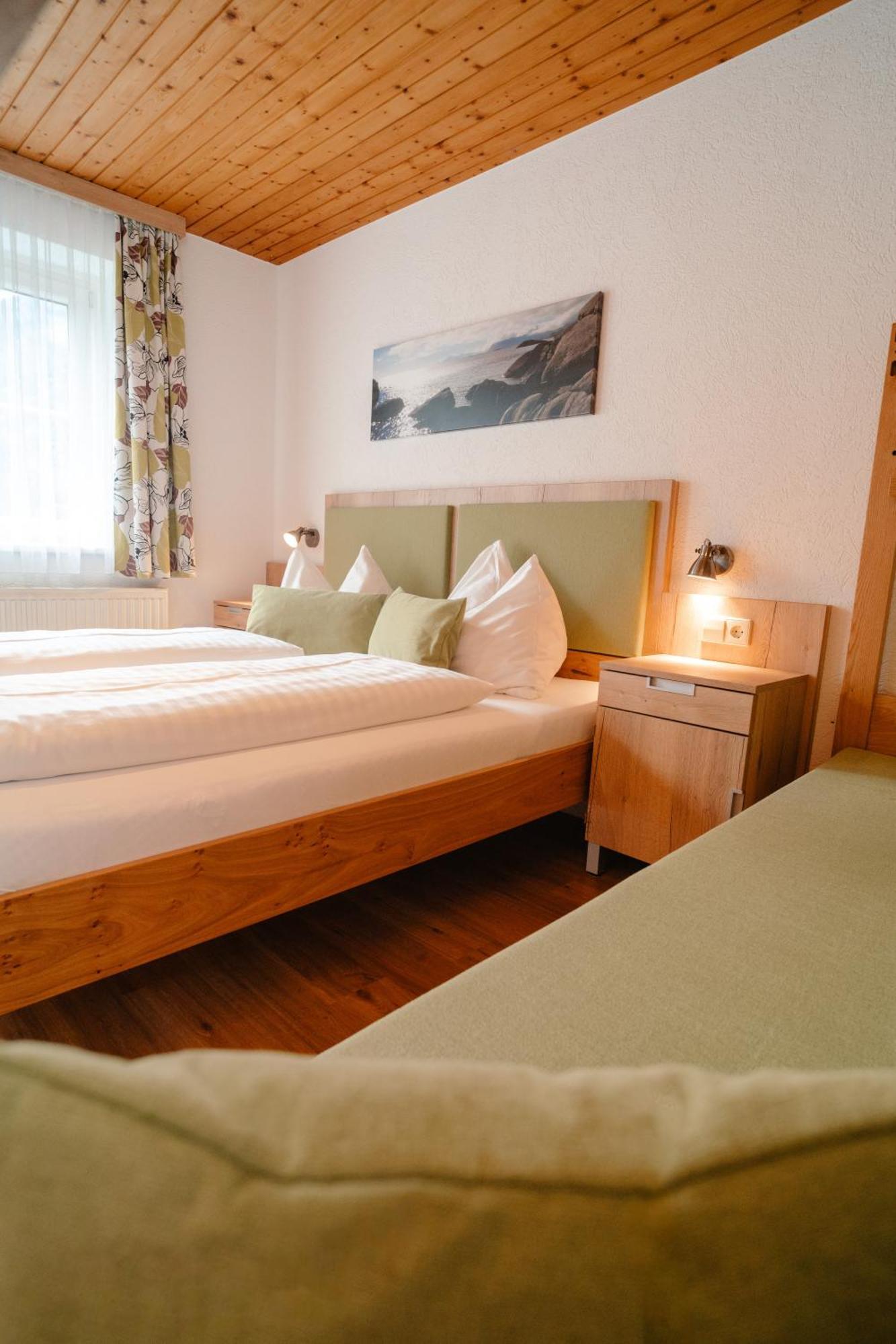 Ertlschweigerhaus Pension - Appartements - Zimmer Donnersbach Eksteriør billede