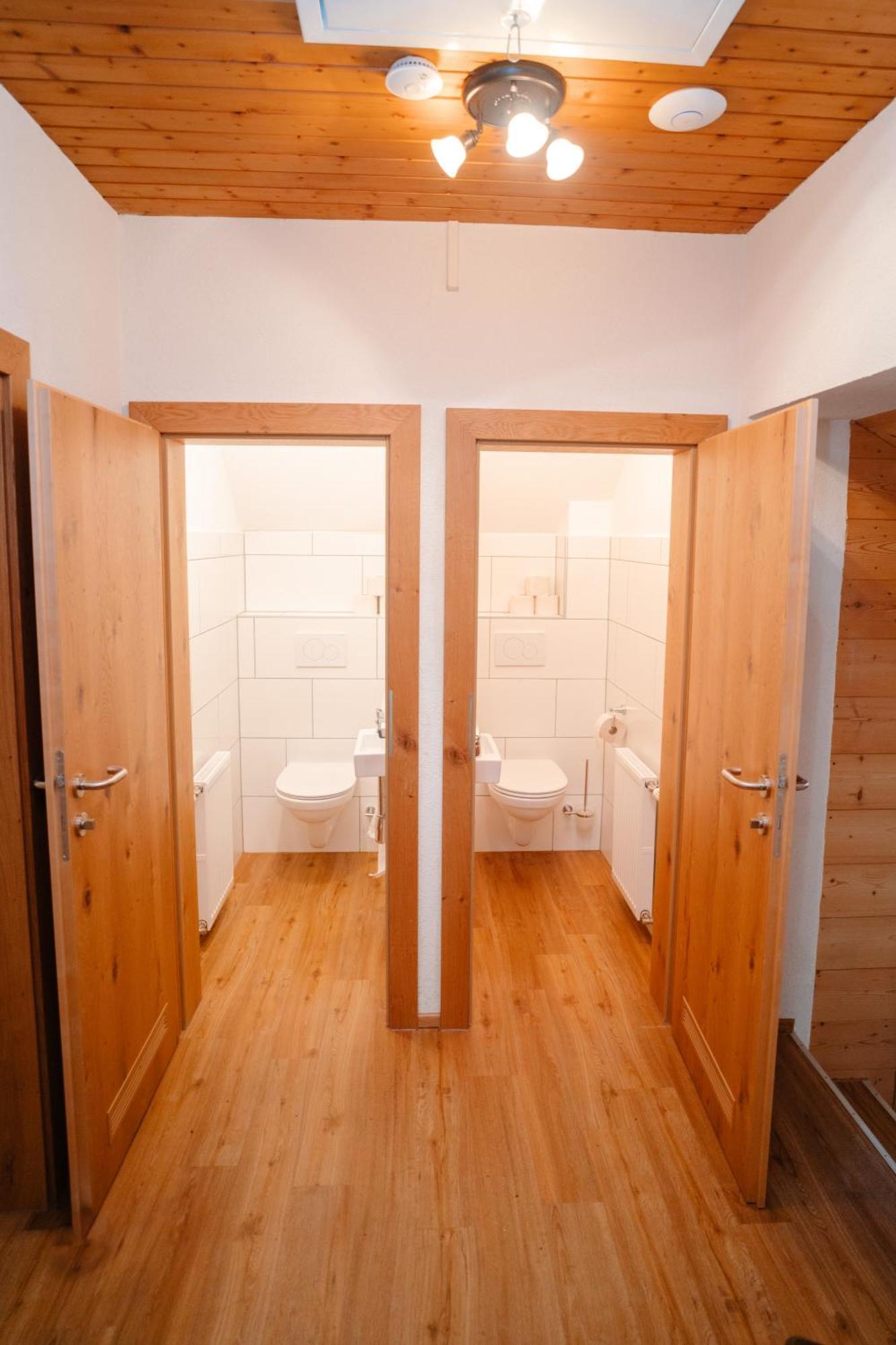 Ertlschweigerhaus Pension - Appartements - Zimmer Donnersbach Eksteriør billede