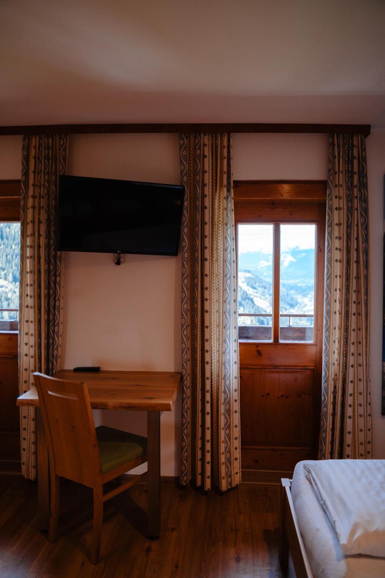 Ertlschweigerhaus Pension - Appartements - Zimmer Donnersbach Eksteriør billede