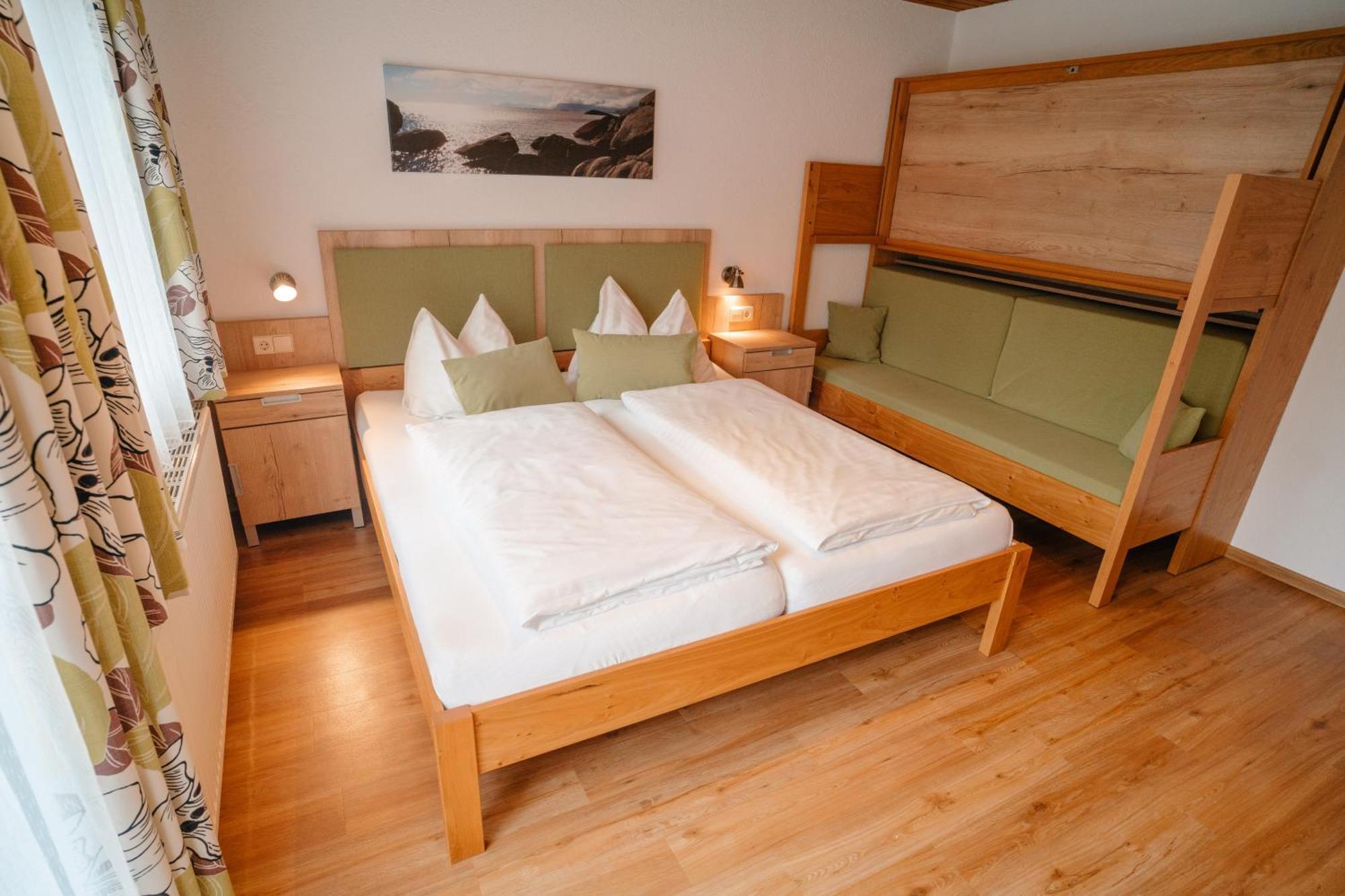 Ertlschweigerhaus Pension - Appartements - Zimmer Donnersbach Eksteriør billede