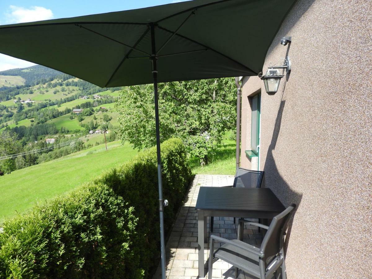 Ertlschweigerhaus Pension - Appartements - Zimmer Donnersbach Eksteriør billede